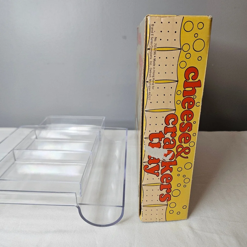 Vintage B and E Sales Clear Acrylic Cheese Crackers Meat Serving Tray MCM 703296